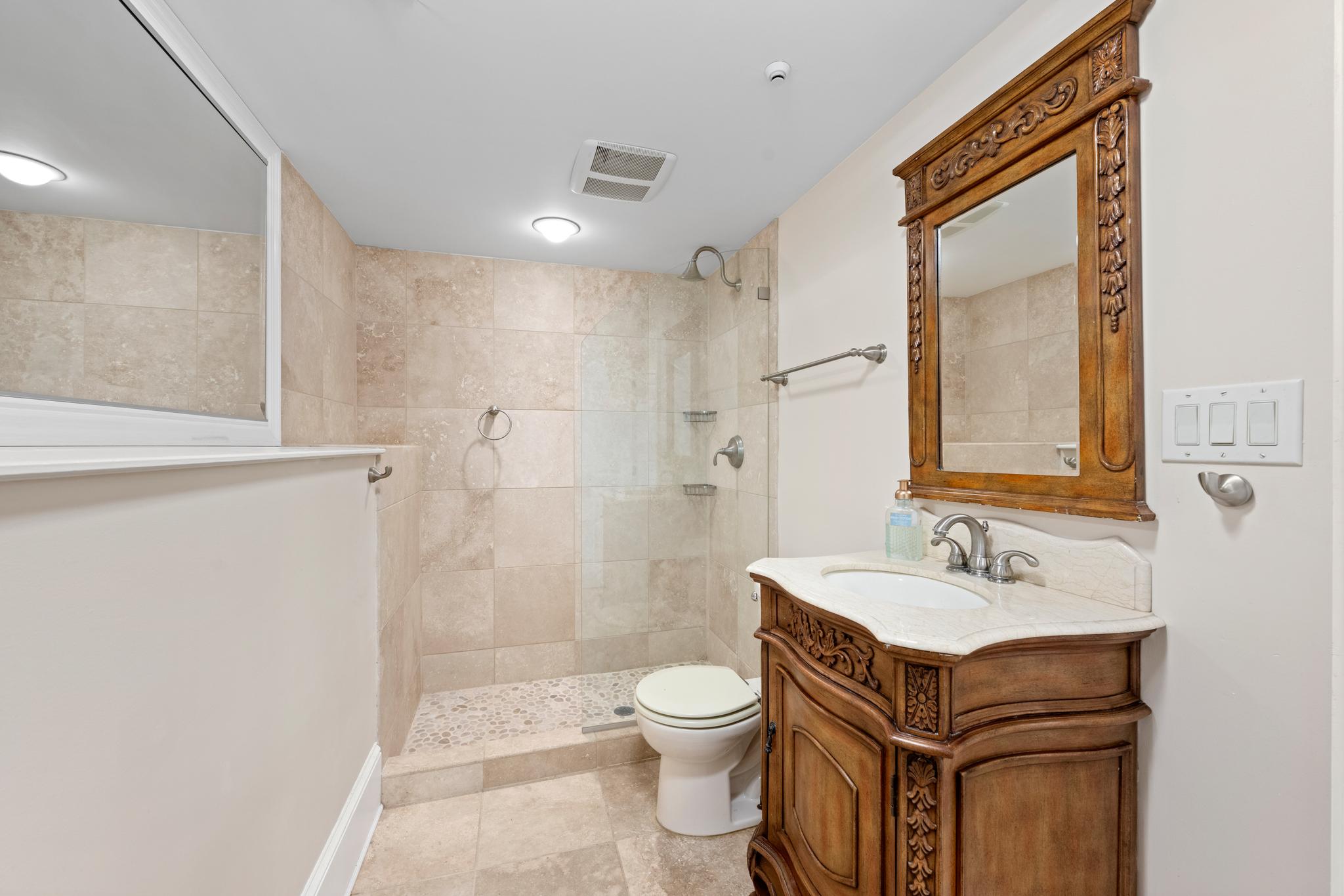 3345 Holicong Road Doylestown, PA 18902 - Photo 28 of 90 Full bathroom in the basement