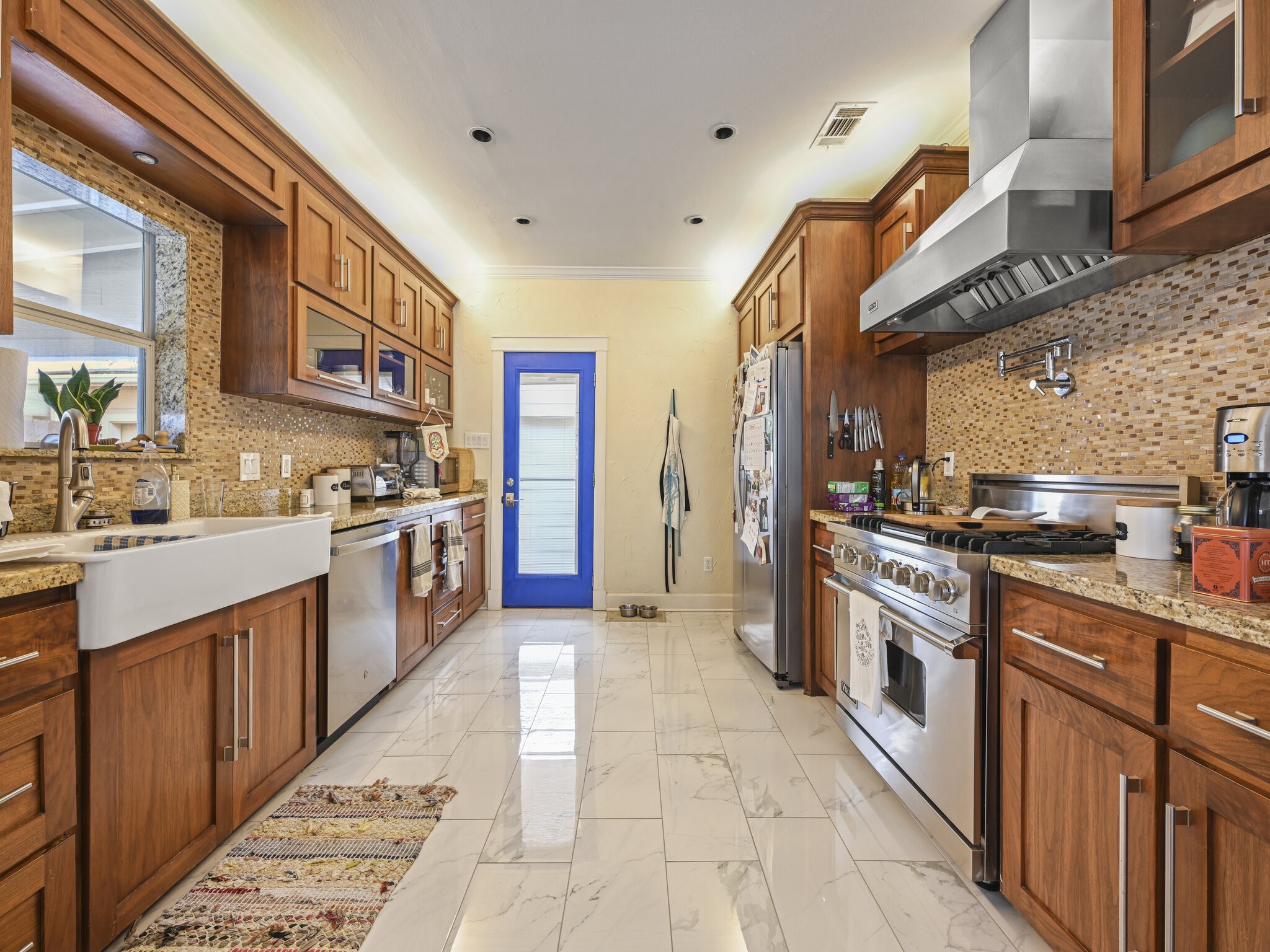 1612 Vermont Street Houston, TX 77006 - Photo 4 of 13