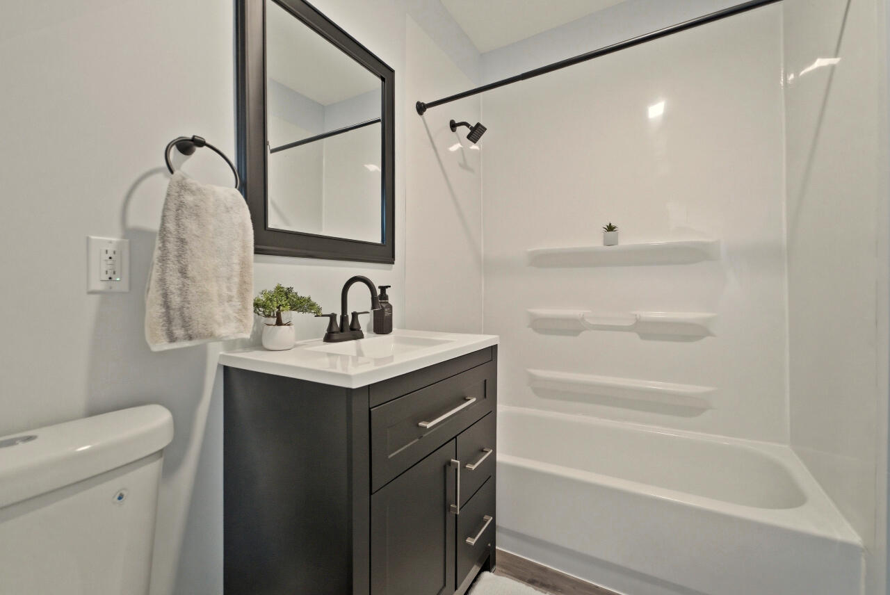 718 Cherry Street Hammond, IN 46324 - Photo 12 of 18 1280x856