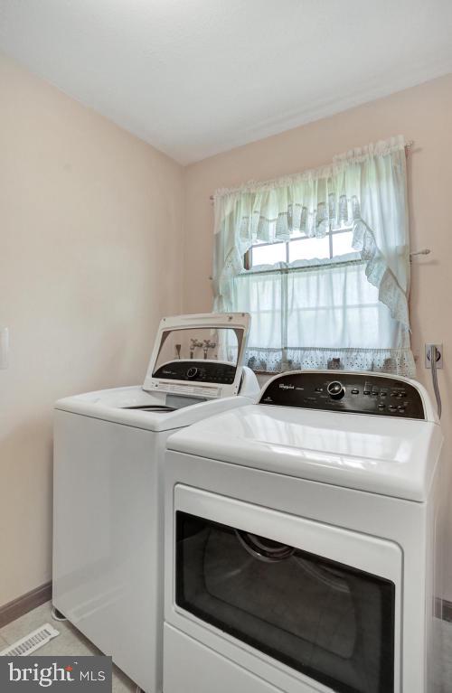 4436 Snavely Road Elizabethtown, PA 17022 - Photo 12 of 16 Gallery Image 12