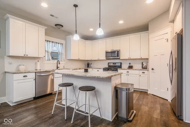 $465,000 | 637 East Benjamin Street, Ellettsville, IN 47429