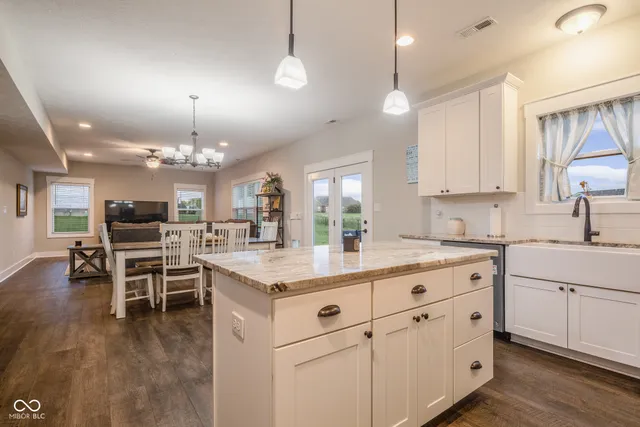 $465,000 | 637 East Benjamin Street, Ellettsville, IN 47429