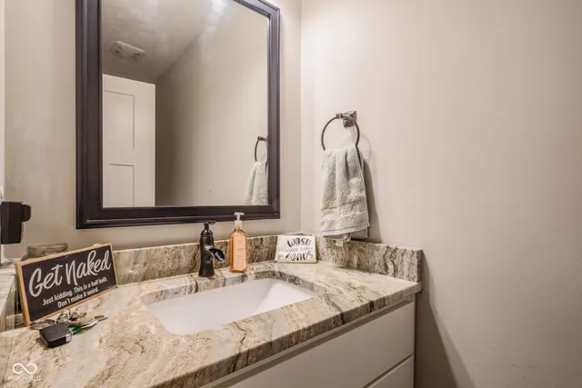 $465,000 | 637 East Benjamin Street, Ellettsville, IN 47429