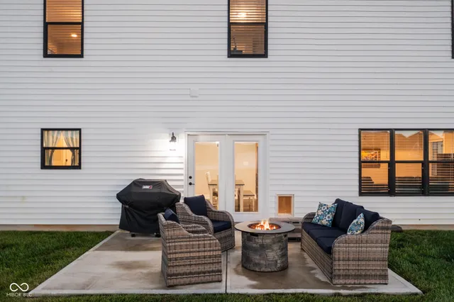 $465,000 | 637 East Benjamin Street, Ellettsville, IN 47429