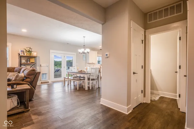 $465,000 | 637 East Benjamin Street, Ellettsville, IN 47429