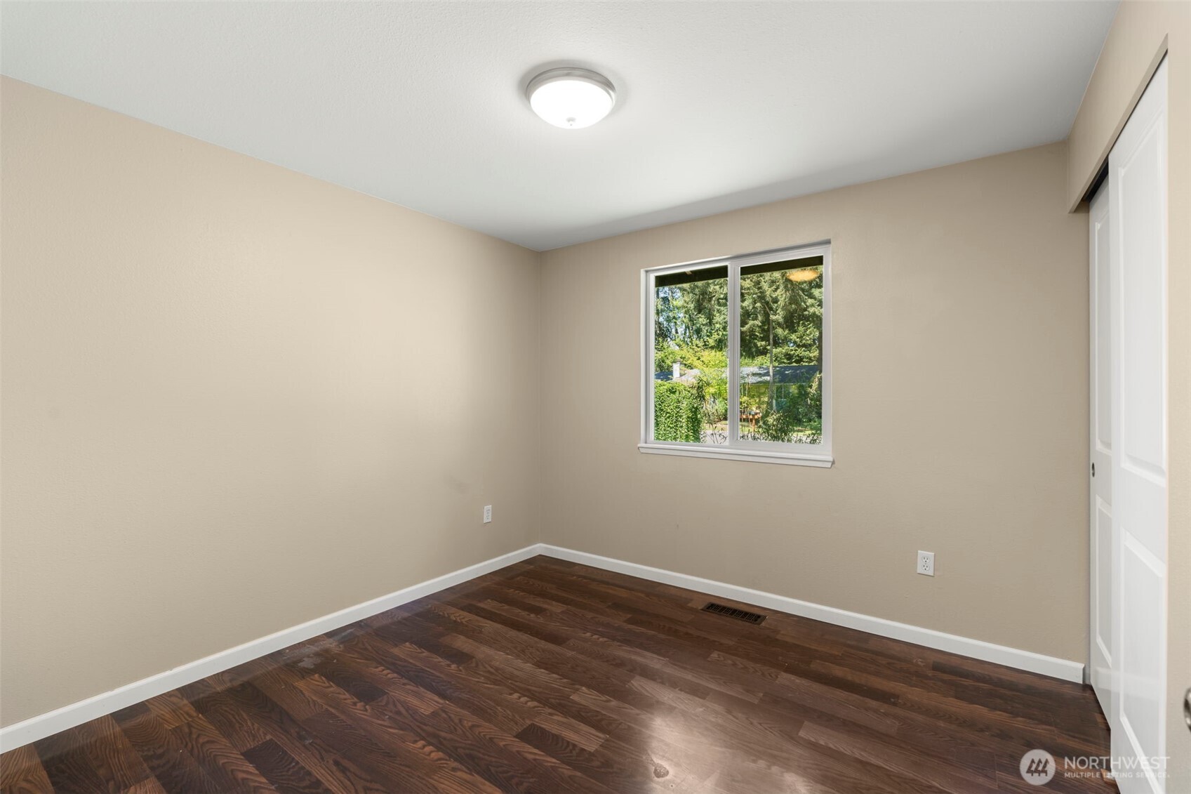 3707 Hoadly Loop Southeast Tumwater, WA 98501 - Photo 13 of 32