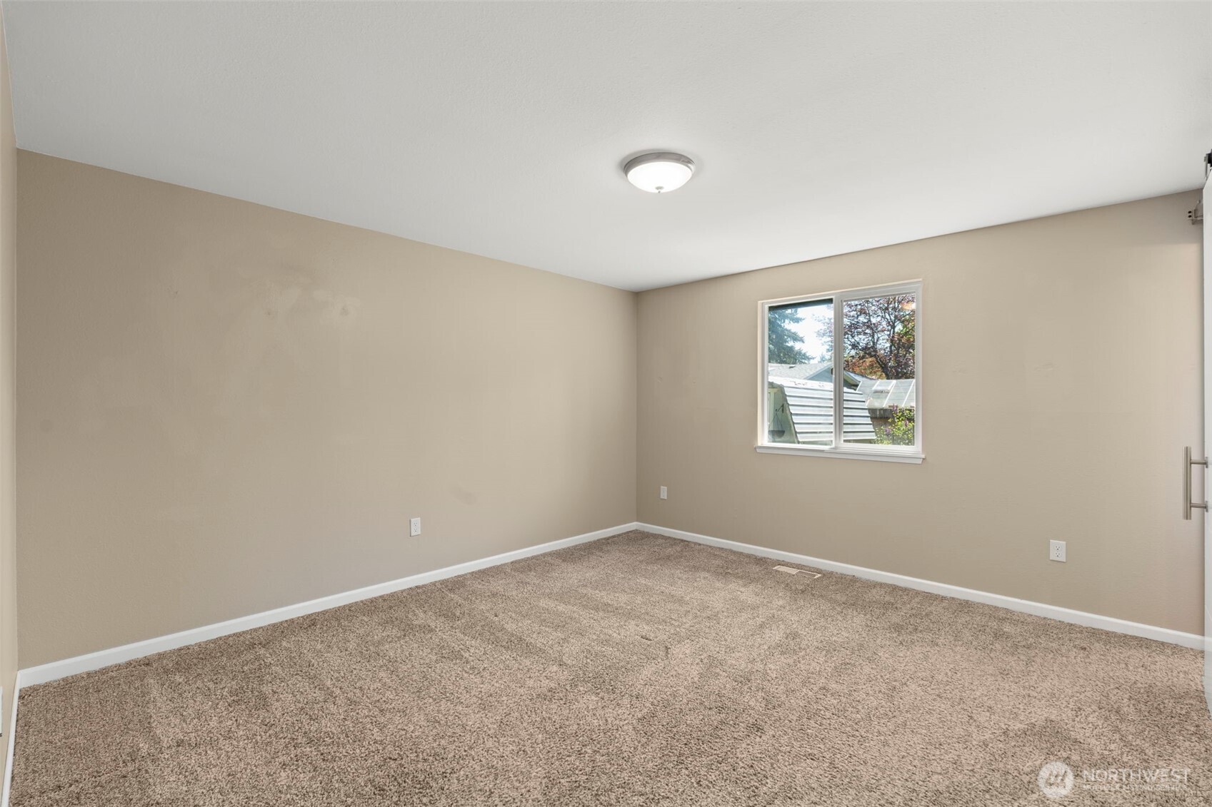 3707 Hoadly Loop Southeast Tumwater, WA 98501 - Photo 17 of 32