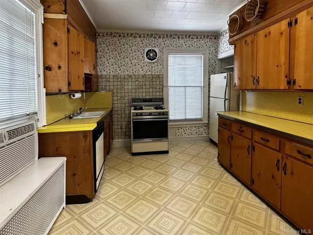 $375,000 | 59 Montgomery Street, Poughkeepsie, NY 12601