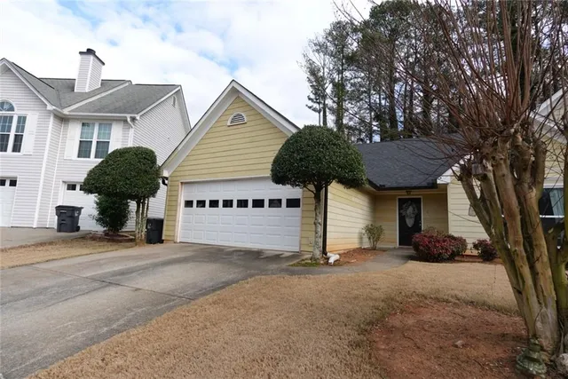 $379,900 | 824 Whitehaven Lane, Lawrenceville, GA 30043