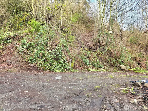 $225,000 | 21211 35th Avenue South, SeaTac, WA 98198