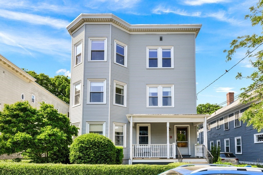 73 Wendell Street Cambridge, MA 02138 - Photo 1 of 25 a front view of a building with garden