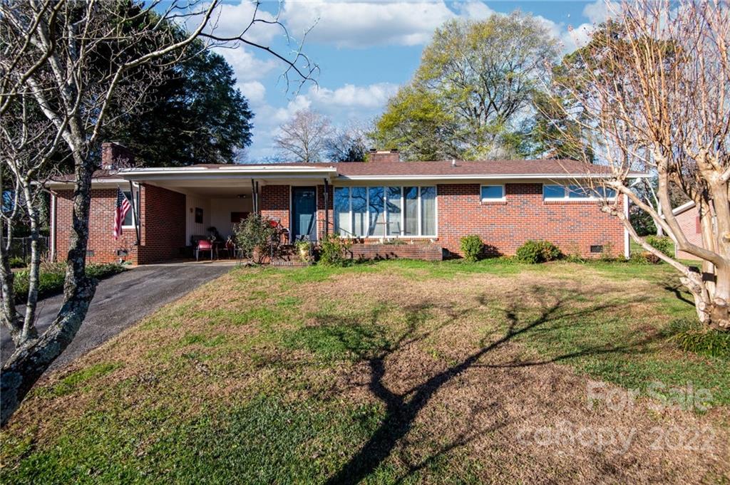 1563 11th Street Northwest, Hickory, NC 28601 Compass