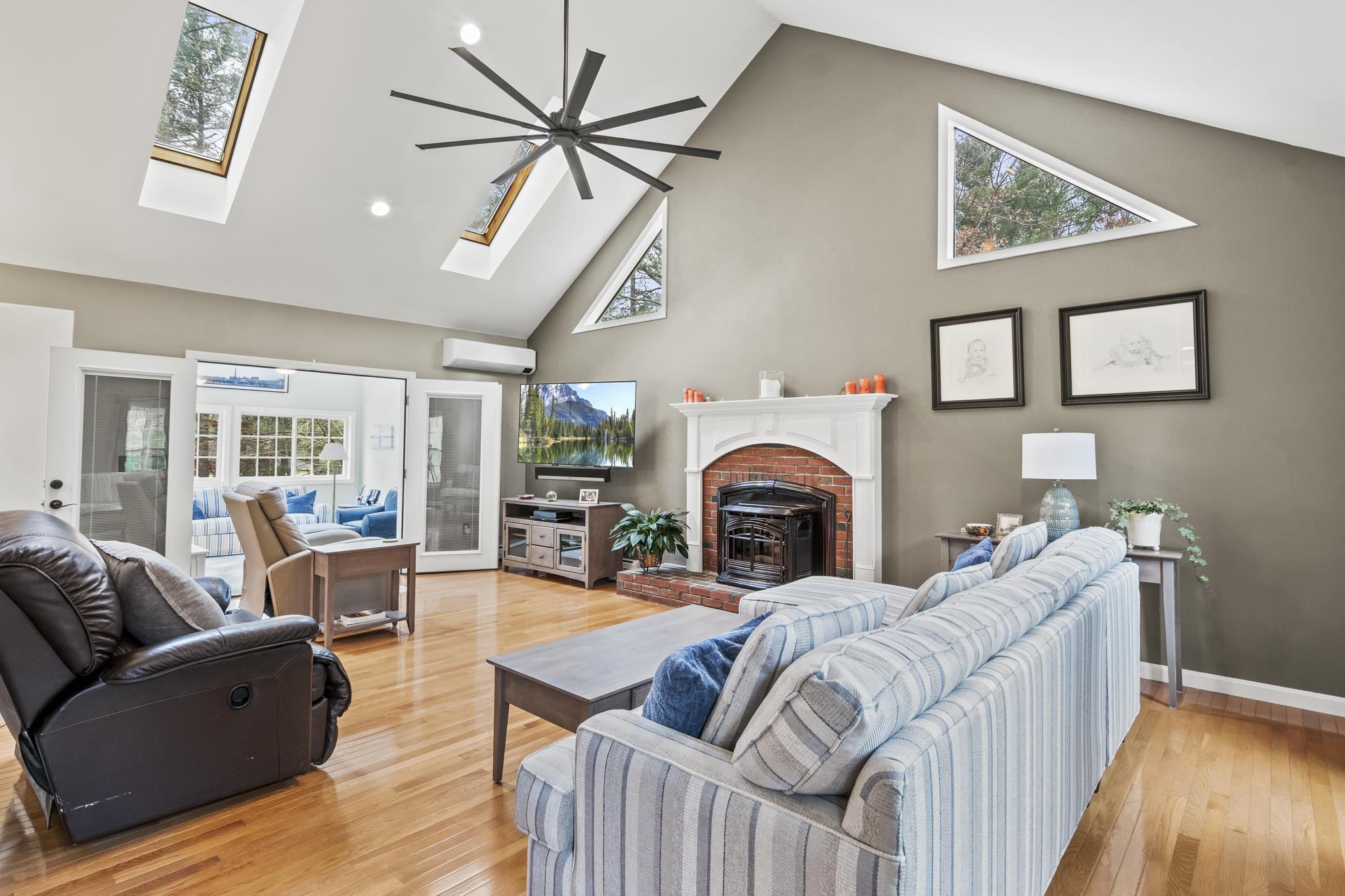 3 Hillside Road Windham, NH 03087 - Photo 5 of 40
