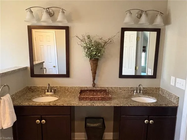 $484,900 | 6517 Blazingwood Drive, Pfafftown, NC 27040