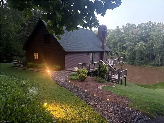 $500,000 | 6517 Blazingwood Drive, Pfafftown, NC 27040