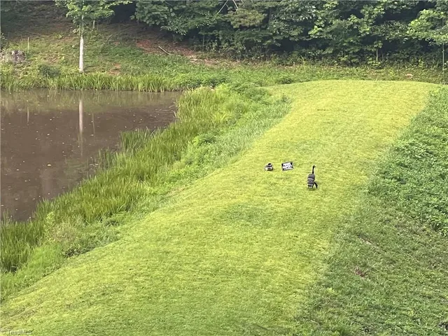 $500,000 | 6517 Blazingwood Drive, Pfafftown, NC 27040