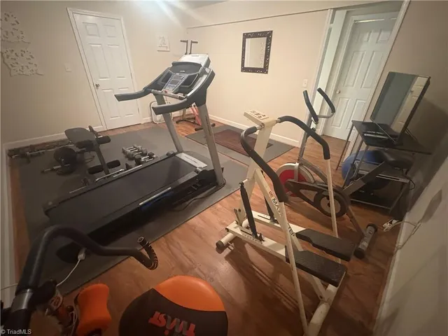 $500,000 | 6517 Blazingwood Drive, Pfafftown, NC 27040