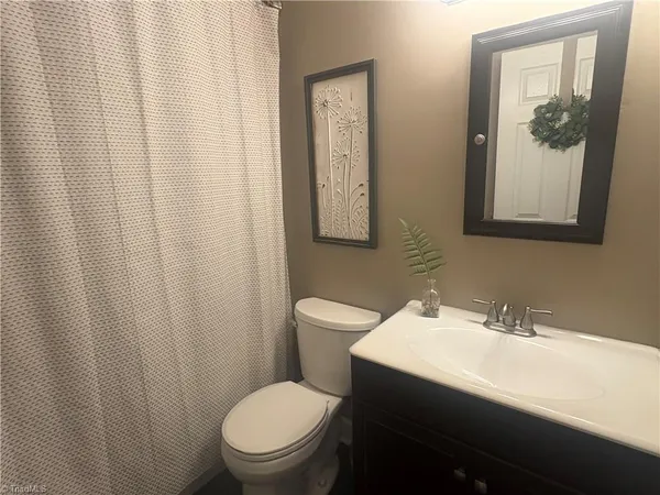 $484,900 | 6517 Blazingwood Drive, Pfafftown, NC 27040