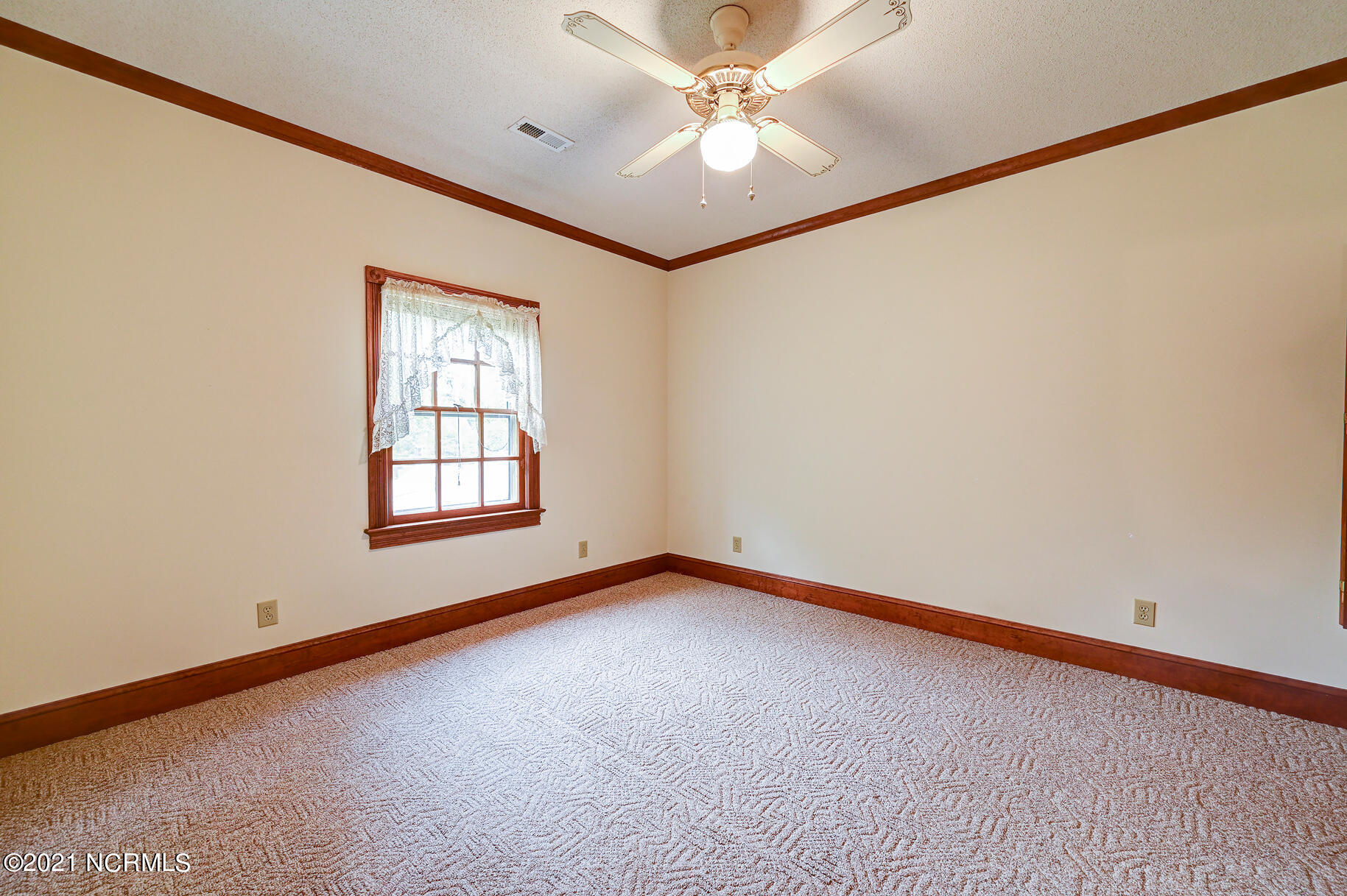 515 Cedarhurst Road Greenville, NC 27834 - Photo 47 of 62 DSC_7570_1_2_3_4