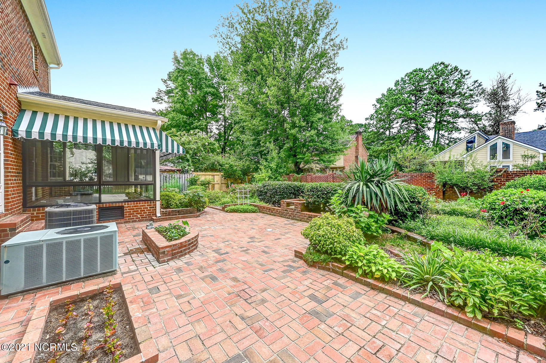515 Cedarhurst Road Greenville, NC 27834 - Photo 10 of 62 DSC_7381_2_3_4_5