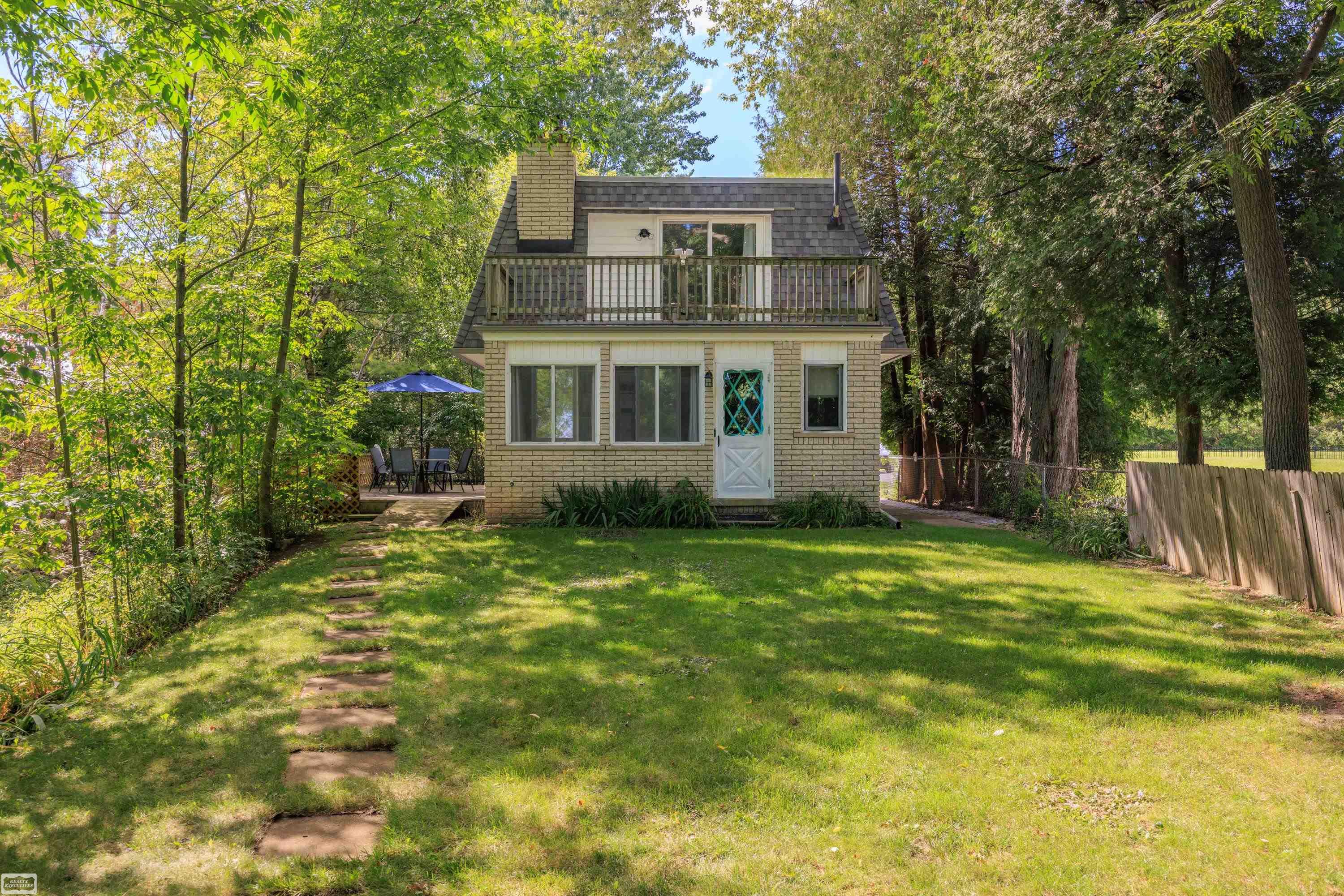 2345 Lakeshore Road Applegate, MI 48401 - Photo 20 of 34