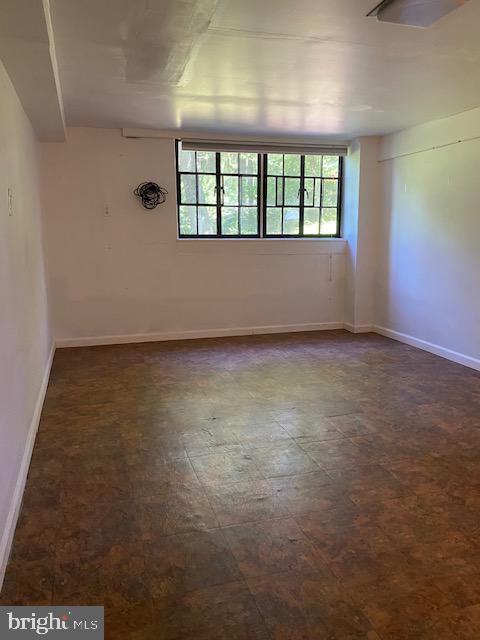 5707 Harwick Road Bethesda, MD 20816 - Photo 18 of 32 Bonus LL room with windows