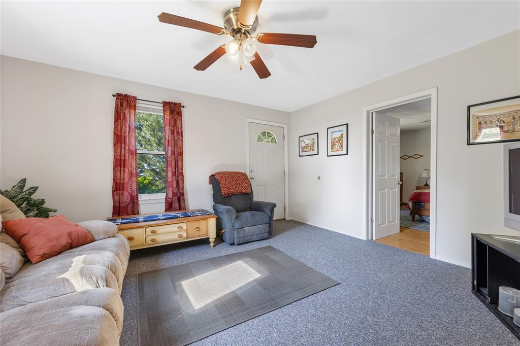 5611 Highway 156 Waterloo, IL 62298 - Photo 3 of 32