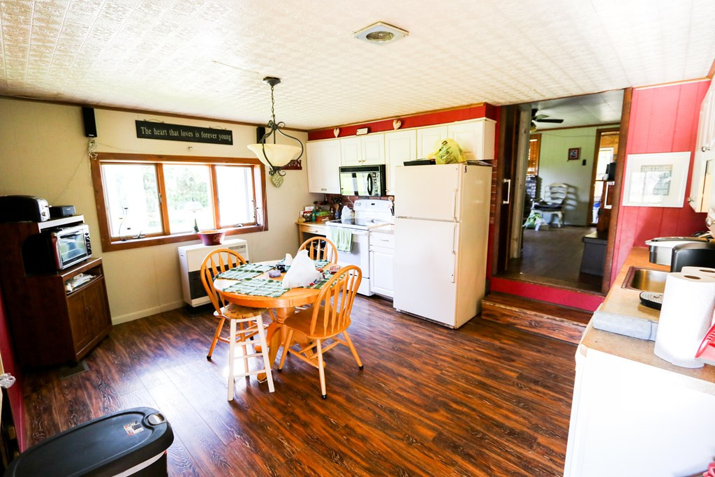 1682 Ridge Road Champlain, NY 12919 - Photo 4 of 16 Gallery Image 4