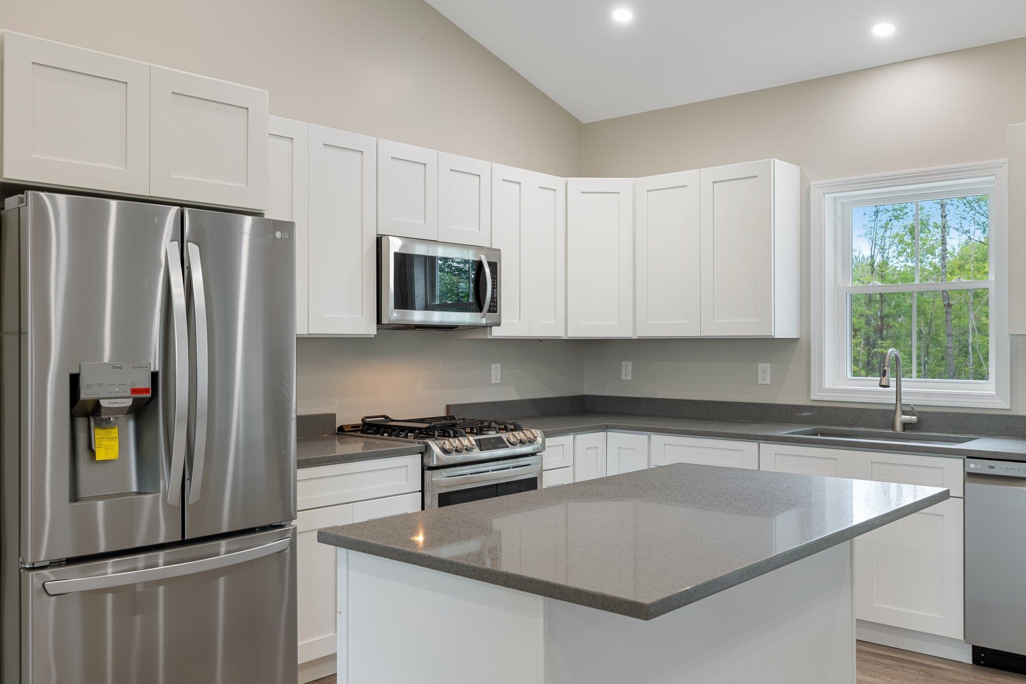 630 Shaker Road Northfield, NH 03276 - Photo 8 of 39