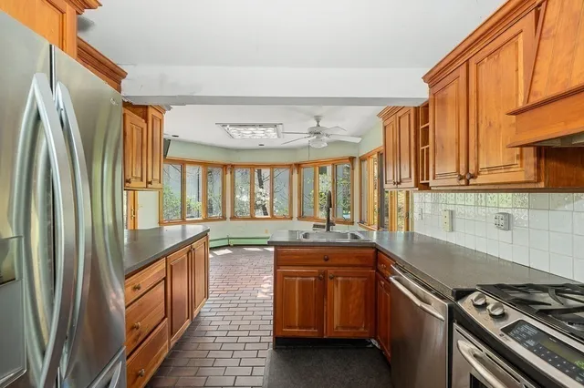 $1,570,000 | 9 Masconomo Street, Manchester, MA 01944