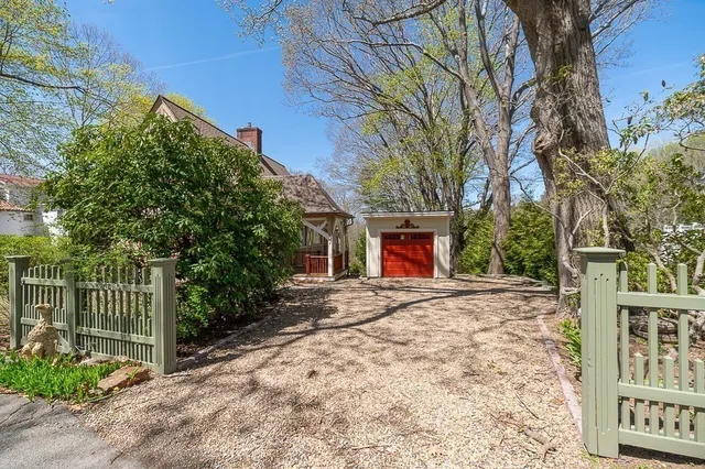 $1,570,000 | 9 Masconomo Street, Manchester, MA 01944