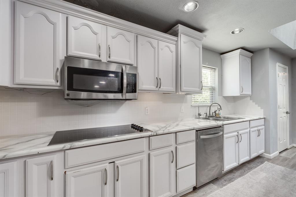 233 Willow Ridge Road Fort Worth, TX 76103 - Photo 13 of 40