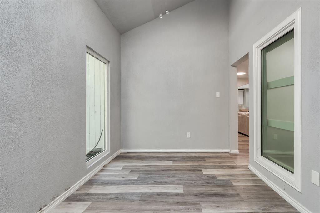 233 Willow Ridge Road Fort Worth, TX 76103 - Photo 19 of 40