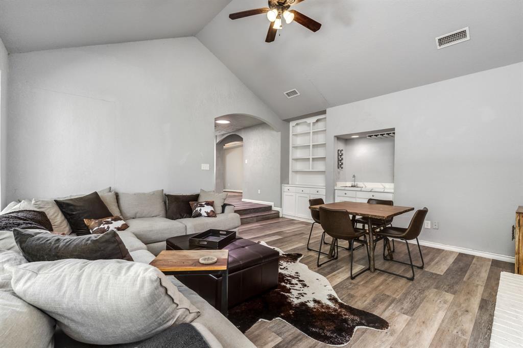 233 Willow Ridge Road Fort Worth, TX 76103 - Photo 21 of 40