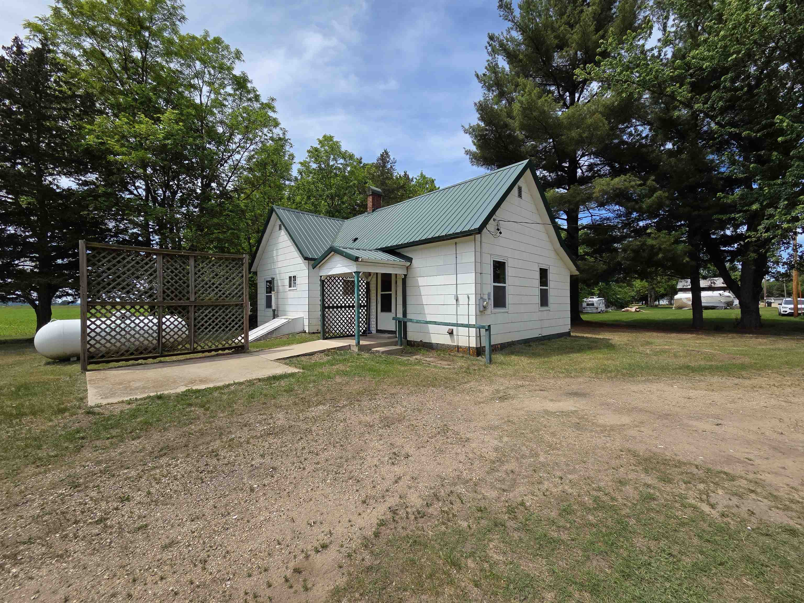 305 William Street Avoca, WI 53506 - Photo 8 of 38