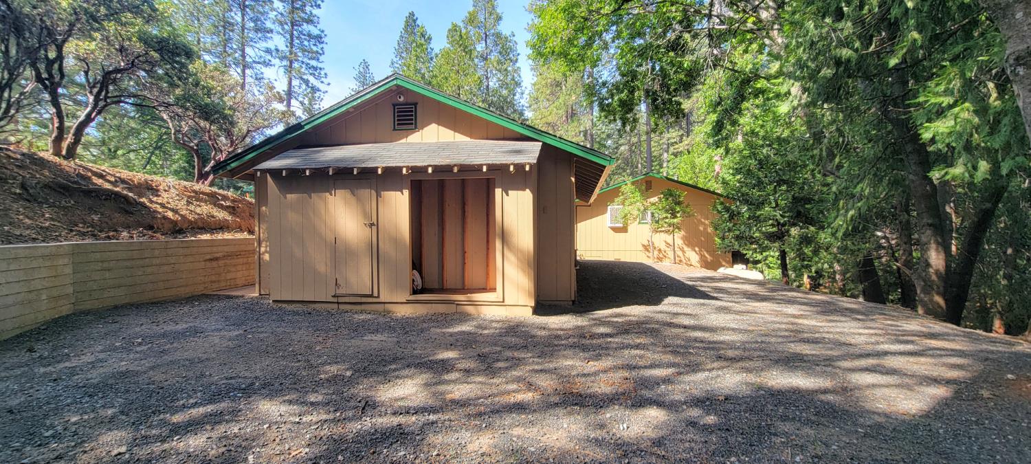24040 Hitching Post Road Sonora, CA 95370 - Photo 26 of 28 Gallery Image 26