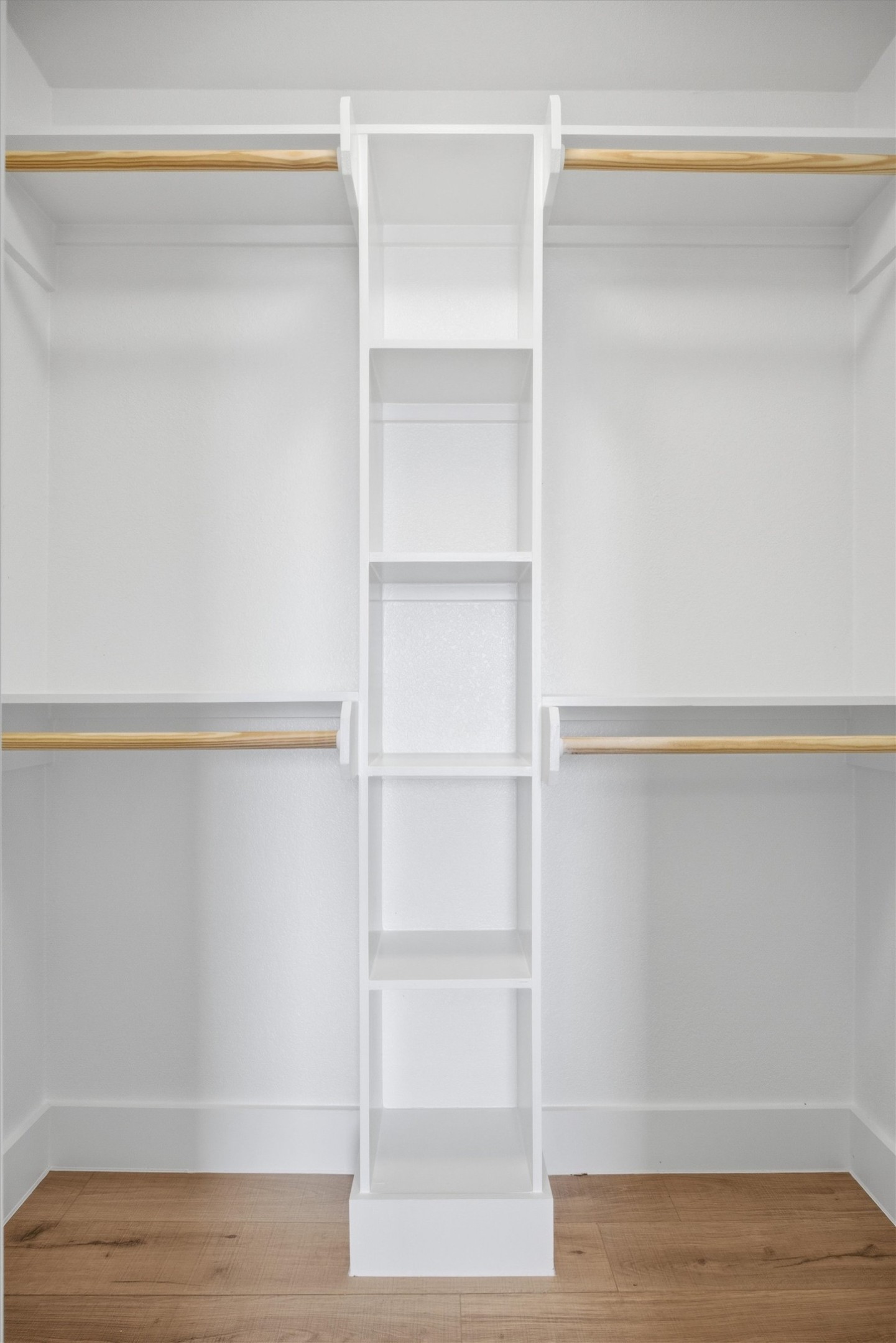 6708 Panda Royle Drive Del Valle, TX 78617 - Photo 20 of 40 a view of an empty walk in closet