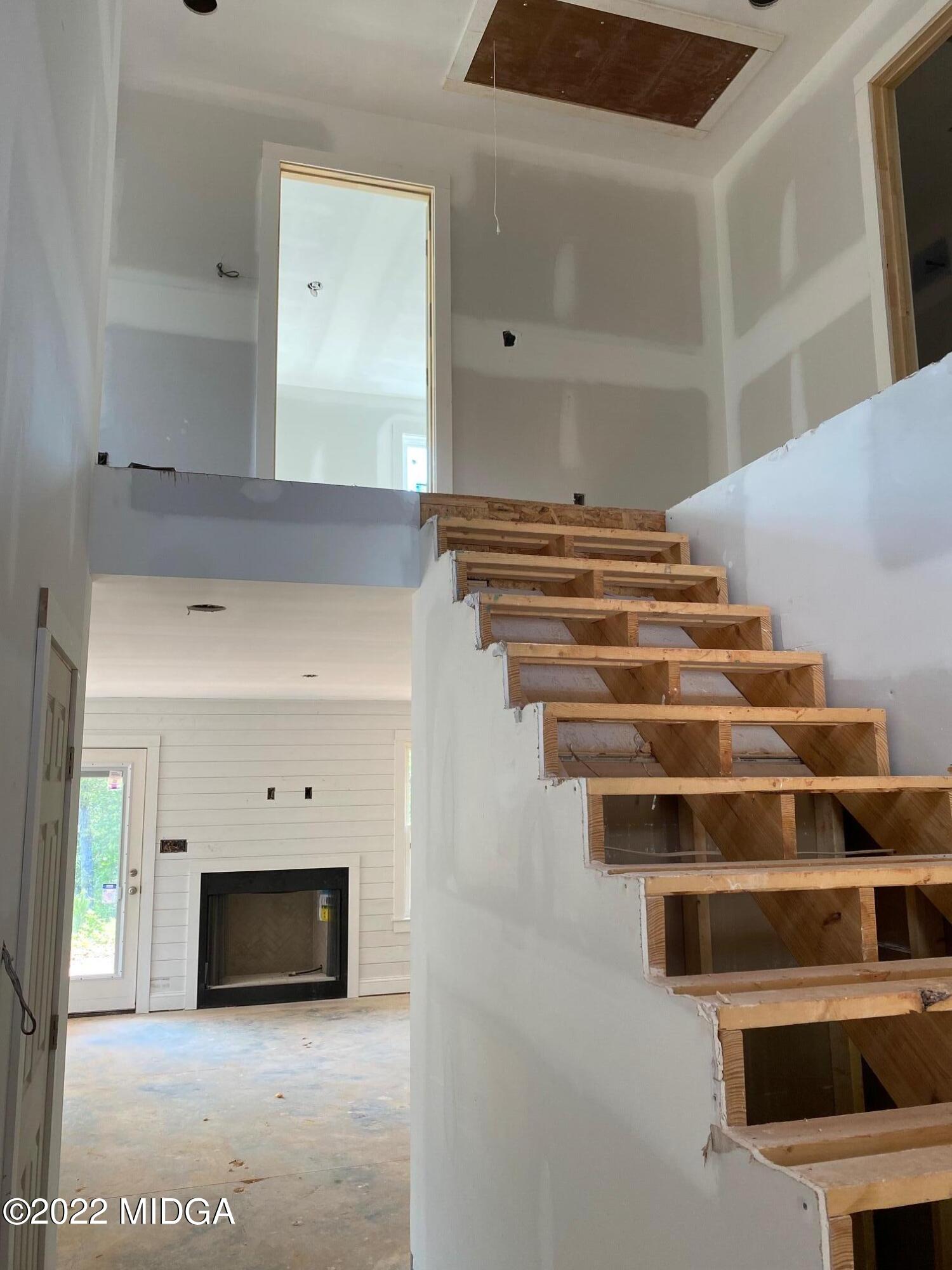 65 Jenkins Road Forsyth, GA 31029 - Photo 7 of 10 a view of entryway and hall