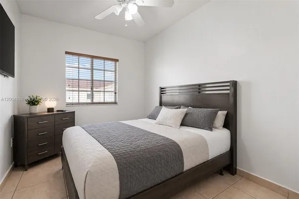 $2,400 | 6962 Northwest 179th Street, Unit 201, Hialeah, FL 33015