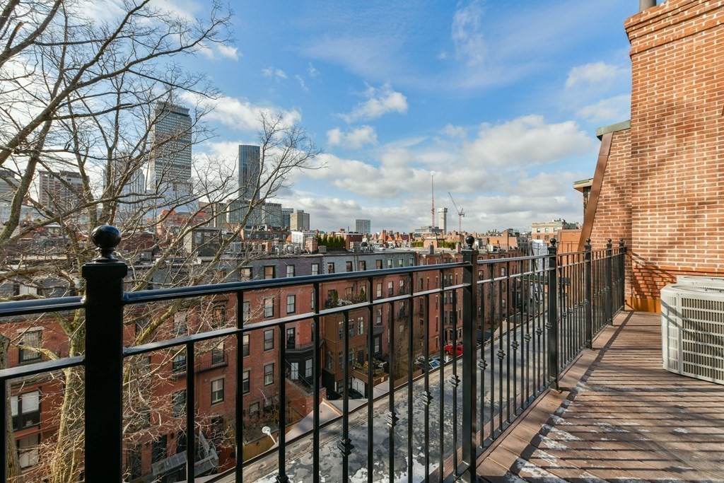 361 Beacon Street, Unit 3 Boston, MA 02116 - Photo 13 of 23 a view of city from a balcony