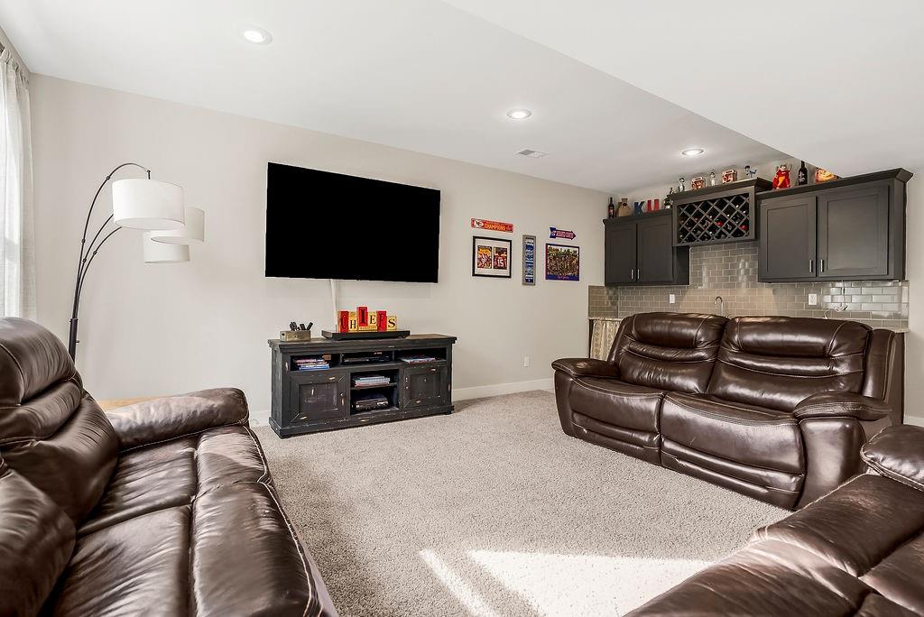 11579 South Barker Road Olathe, KS 66061 - Photo 23 of 30