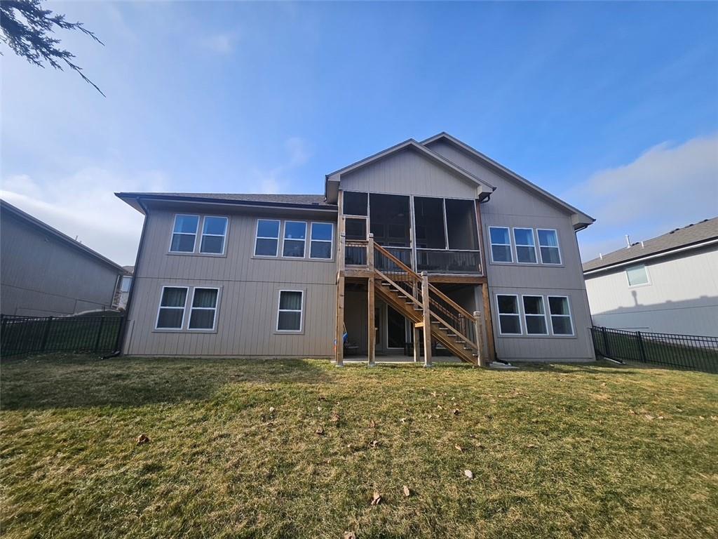 11579 South Barker Road Olathe, KS 66061 - Photo 3 of 4