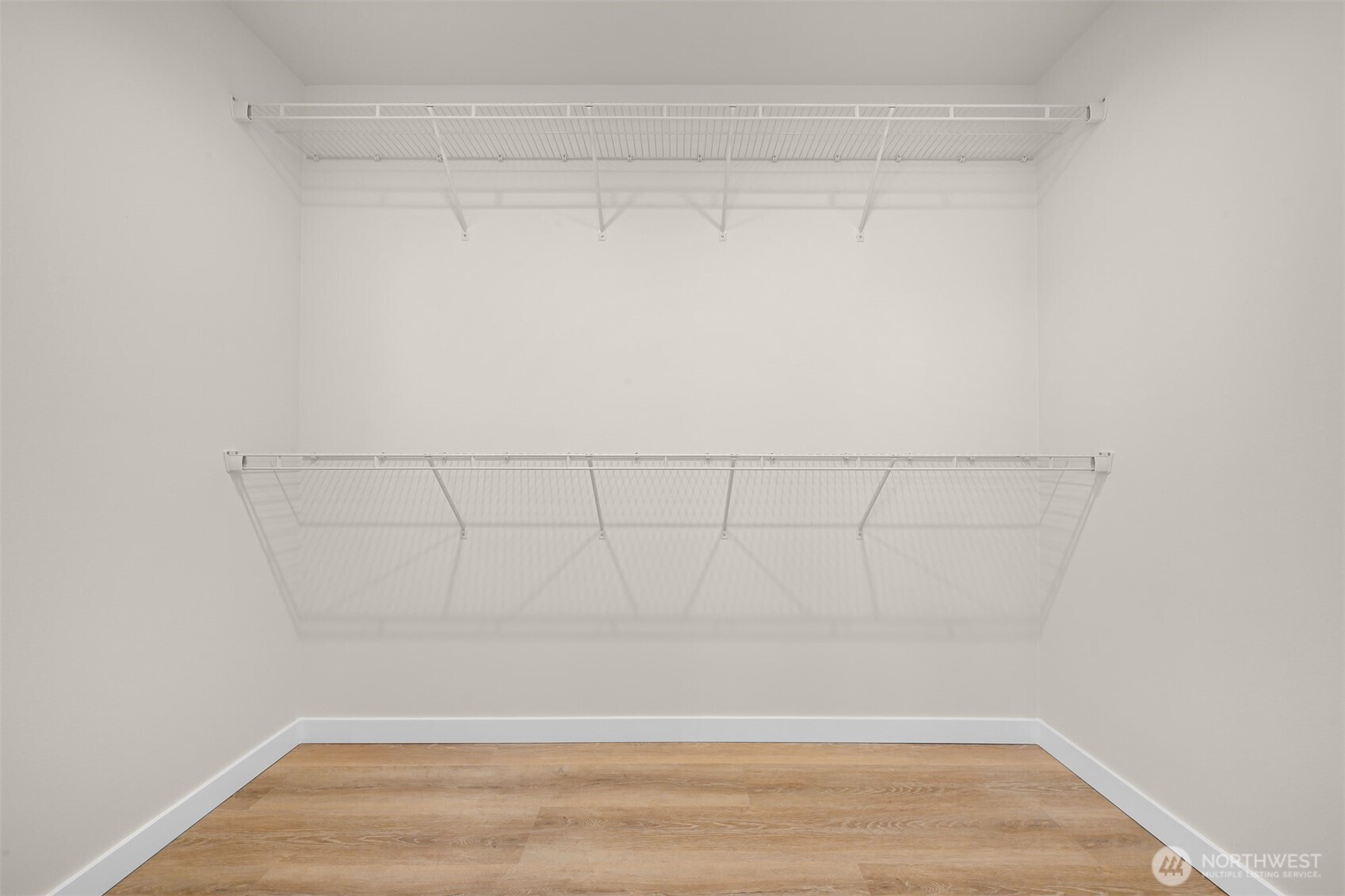 710 A F & S Grade Road, Unit B Sedro-Woolley, WA 98284 - Photo 28 of 38 a view of a room