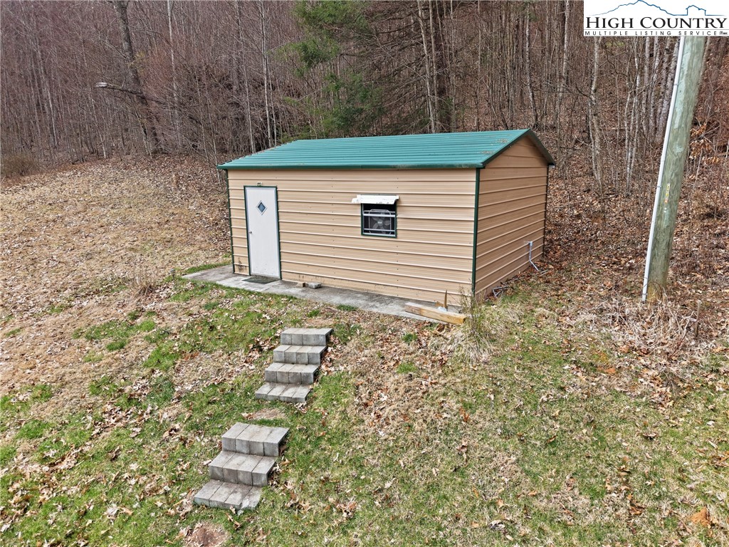 424 Mckinley Ridge Road Lansing, NC 28643 - Photo 26 of 32