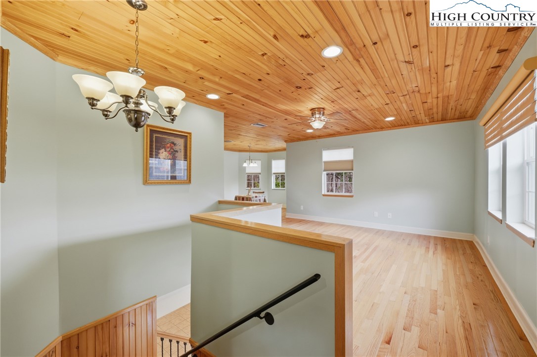 424 Mckinley Ridge Road Lansing, NC 28643 - Photo 7 of 32