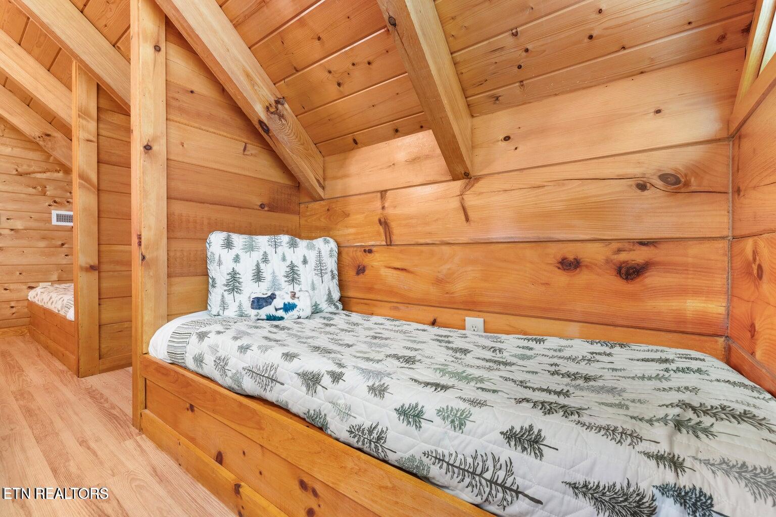 2217 Red Bud Road Sevierville, TN 37876 - Photo 29 of 46 Bunk Bed 2