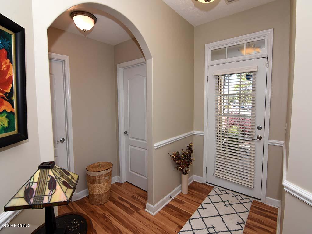 712 Rivage Promenade Wilmington, NC 28412 - Photo 14 of 42 712 Foyer