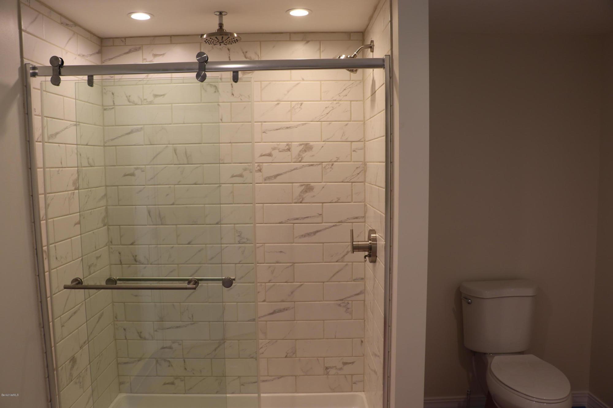 142 Henderson Road Williamstown, MA 01267 - Photo 4 of 12 Master shower