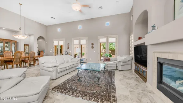 $994,900 | 790 East Sunburst Lane, Tempe, AZ 85284