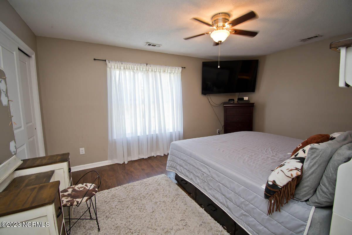 249 Sand Ridge Road Hubert, NC 28539 - Photo 9 of 27 master from entry